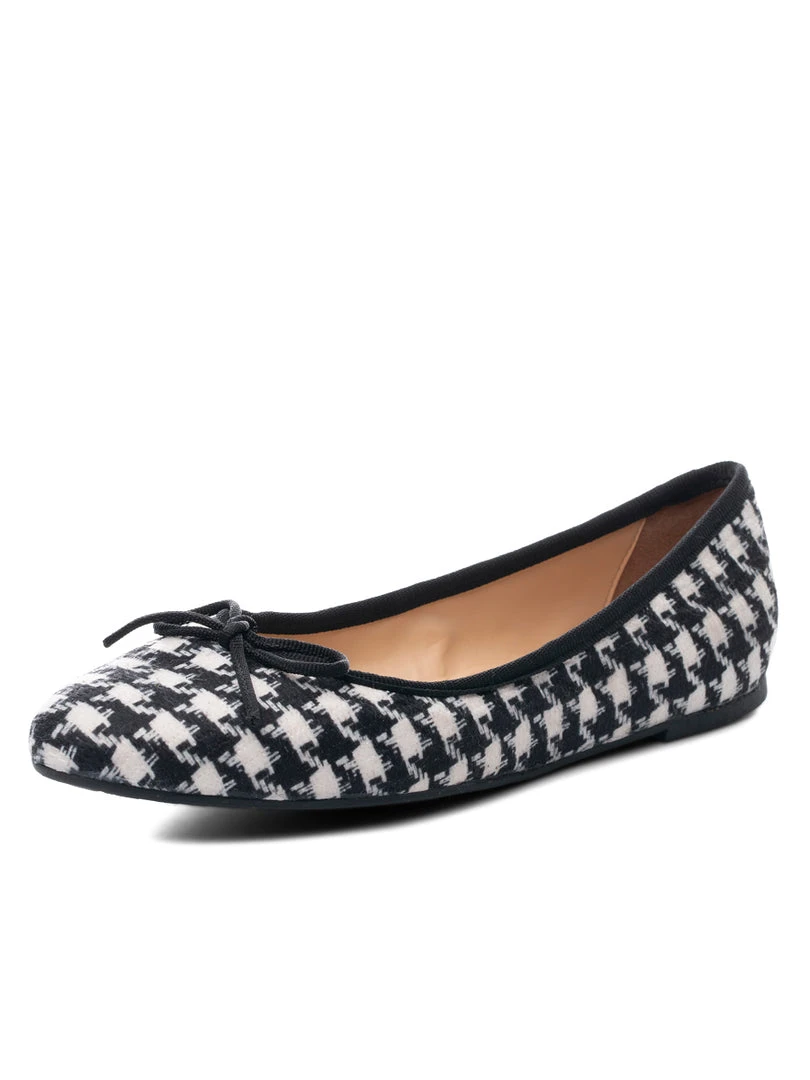 Ali MacGraw Flats Cheery Houndstooth 3 Ali MacGraw Flats Cheery Houndstooth