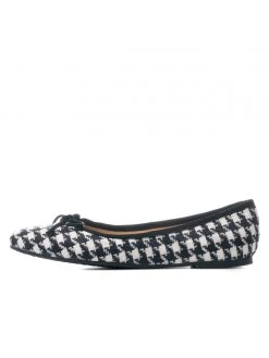 Ali MacGraw Flats Cheery Houndstooth 12 Ali MacGraw Flats Cheery Houndstooth