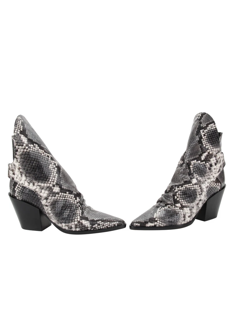 Butter Shoes Boots & Booties Jaegar Bootie 8 Butter Shoes Boots & Booties Jaegar Bootie