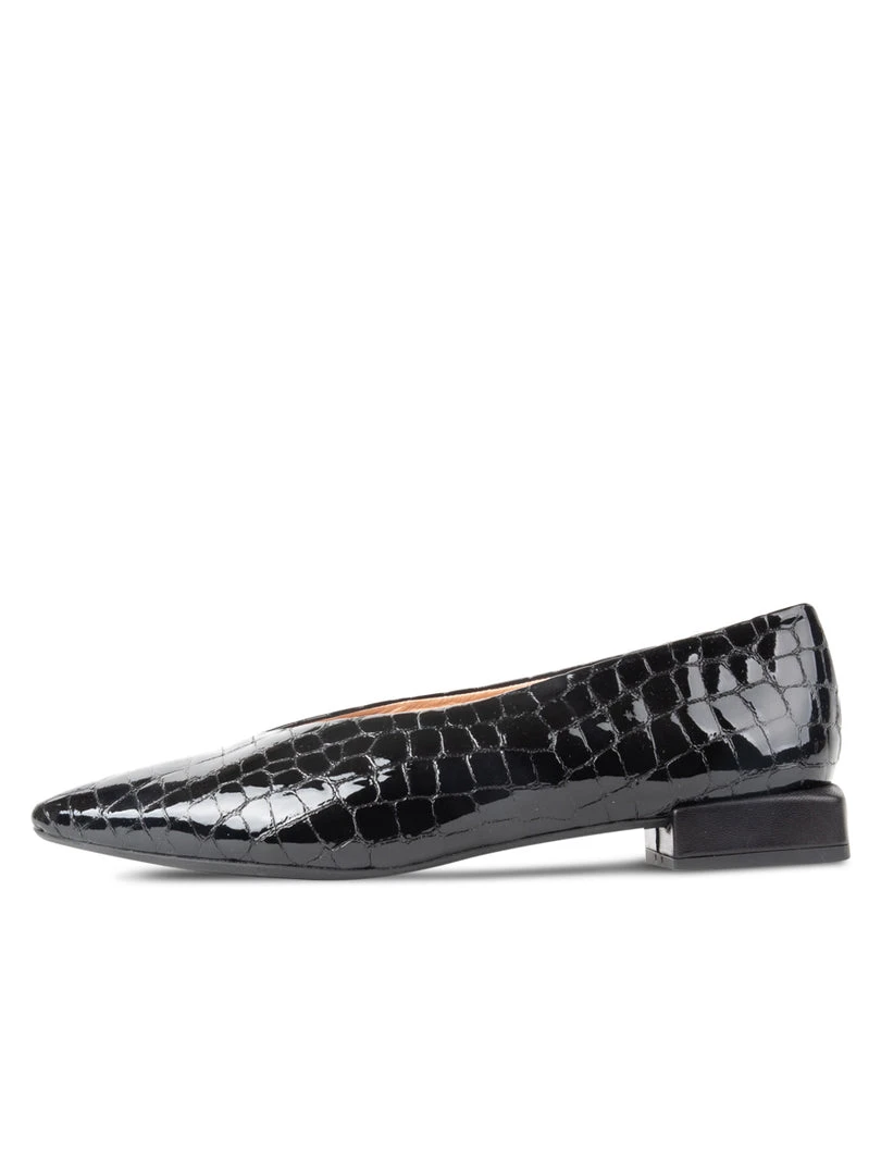 Patricia Green Capri Pointed Toe Flat Casual 6 Patricia Green Capri Pointed Toe Flat Casual