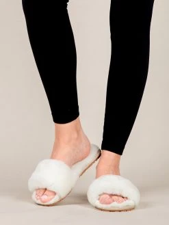 Patricia Green Tahoe Single Strap Slipper 10 Patricia Green Tahoe Single Strap Slipper