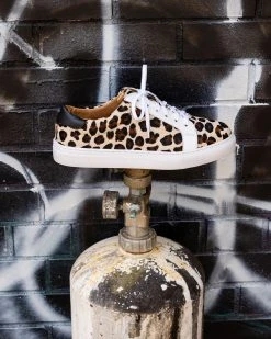 Patricia Green Layla Lace Up Sneaker Casual 10 Patricia Green Layla Lace Up Sneaker Casual